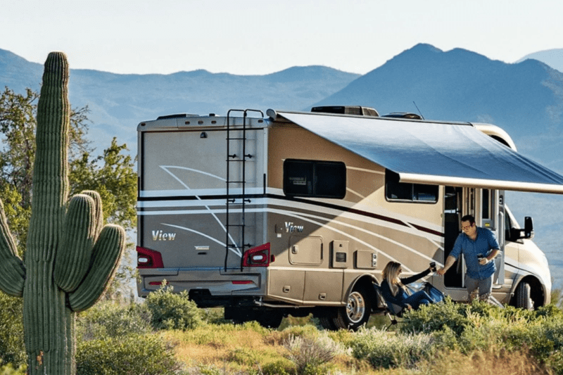Motorhomes vs Travel Trailers